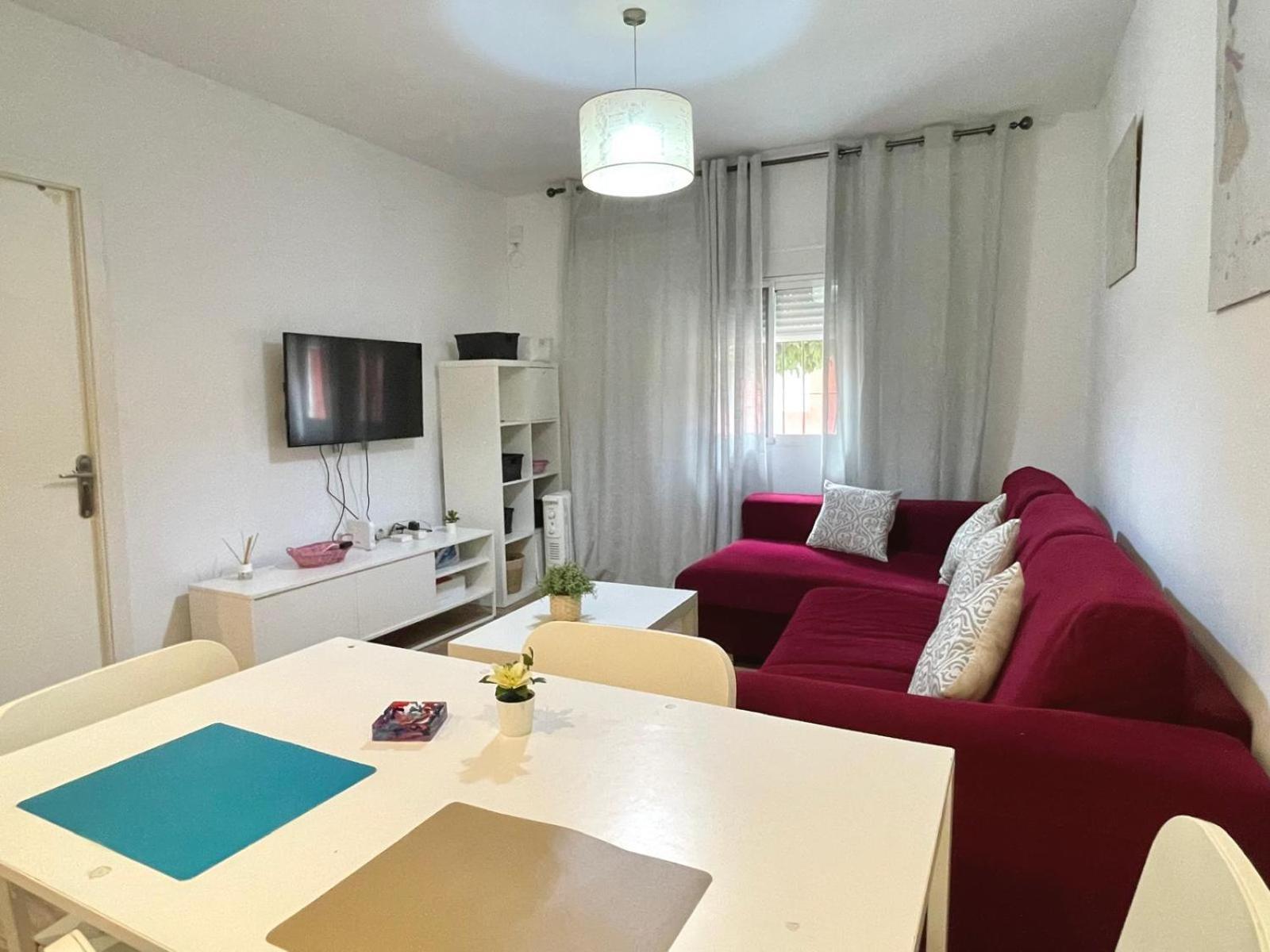 Triana Roomable Seville Exterior photo
